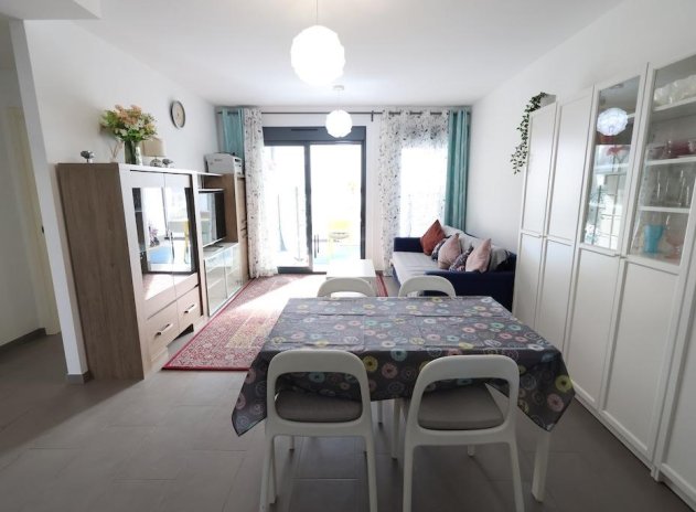 Resale - Apartment / Flat * - Orihuela Costa * - La Zenia *