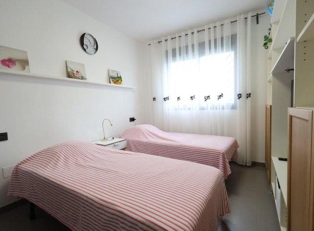 Resale - Apartment / Flat * - Orihuela Costa * - La Zenia *