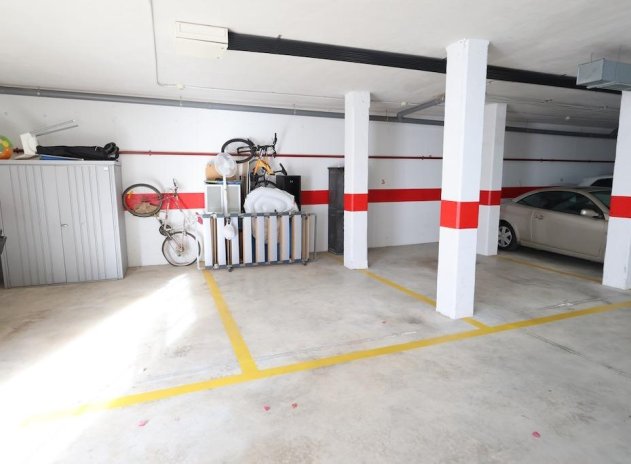 Resale - Apartment / Flat * - Orihuela Costa * - La Zenia *