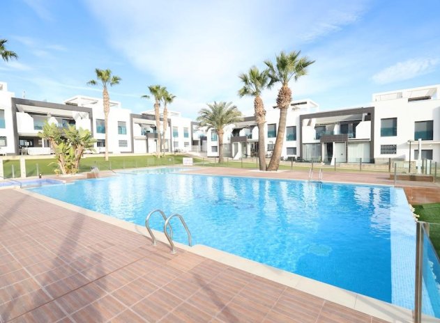 Resale - Apartment / Flat * - Orihuela Costa * - La Zenia *