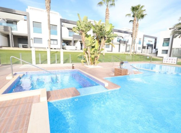 Resale - Apartment / Flat * - Orihuela Costa * - La Zenia *