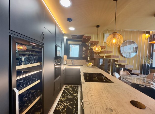 Resale - Villa * - Orihuela Costa * - Lomas de Cabo Roig *