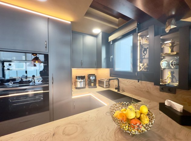 Resale - Villa * - Orihuela Costa * - Lomas de Cabo Roig *