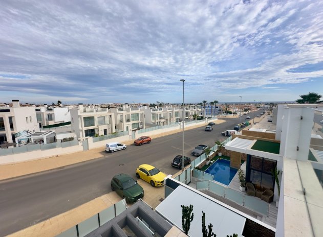 Resale - Villa * - Orihuela Costa * - Lomas de Cabo Roig *