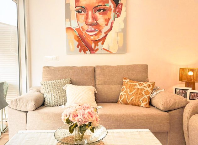 Resale - Apartment / Flat * - Torrevieja * - Punta Prima *