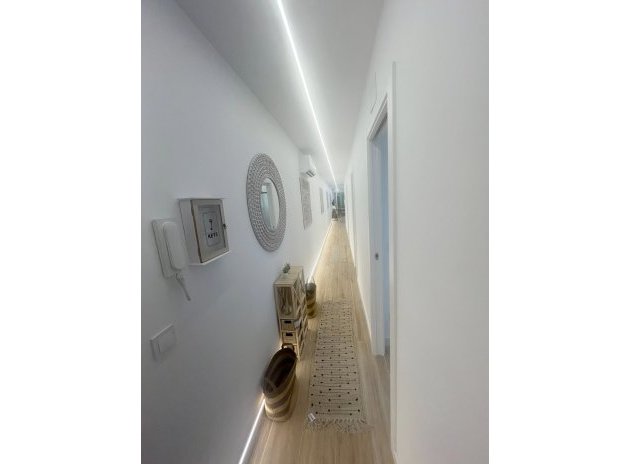 Resale - Apartment / Flat * - Torrevieja * - Punta Prima *