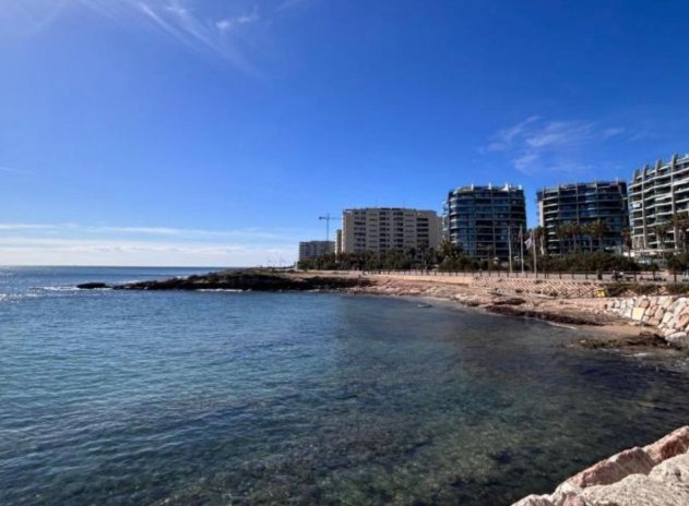 Resale - Apartment / Flat * - Torrevieja * - Punta Prima *