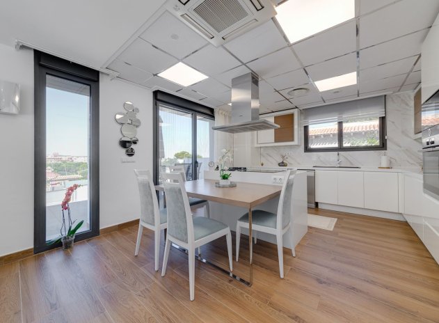 Herverkoop - Appartement - La Vega Baja