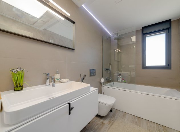 Herverkoop - Appartement - La Vega Baja