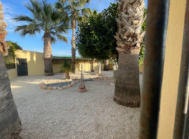 Herverkoop - Finca / Plattelands Woning - Elche - Las Bayas