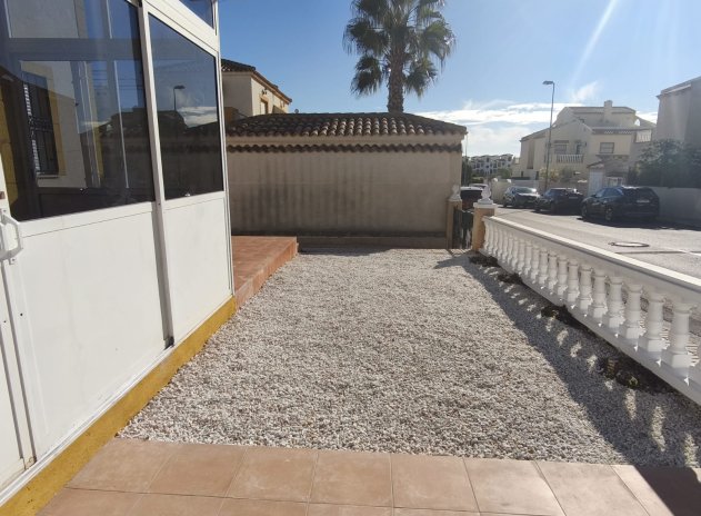 Resale - Apartment / Flat * - Orihuela Costa * - Punta Prima *