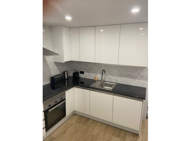 Resale - Apartment / Flat * - Torrevieja *