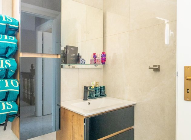 Herverkoop - Villa - Torrevieja - Los Balcones