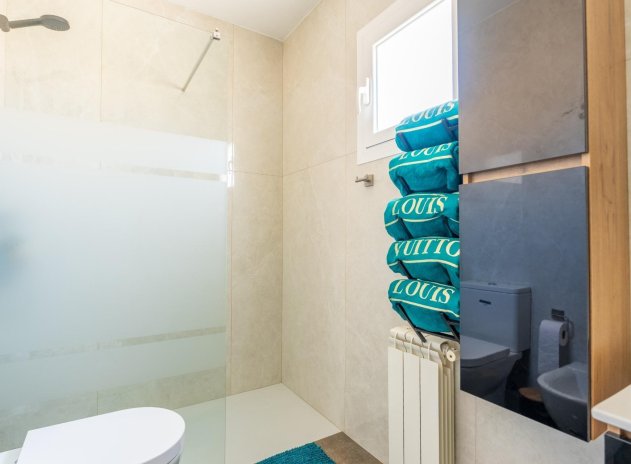 Herverkoop - Villa - Torrevieja - Los Balcones