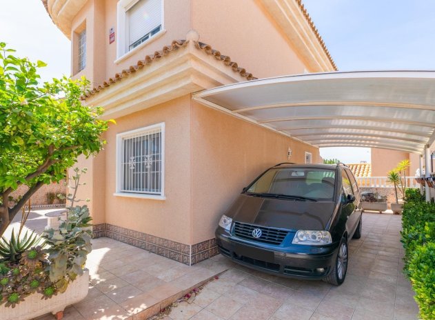 Herverkoop - Villa - Torrevieja - Los Balcones