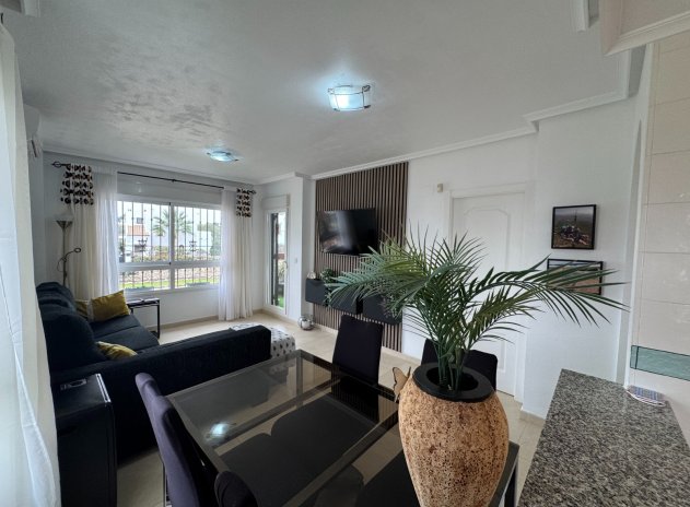 Resale - Apartment / Flat * - Campoamor *