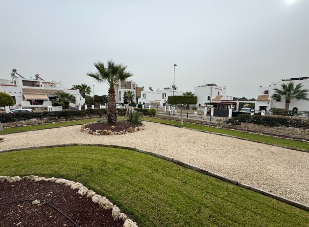 Resale - Apartment / Flat * - Campoamor *