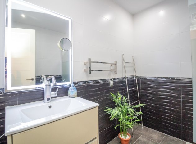 Herverkoop - Villa - Villamartin - Fortuna