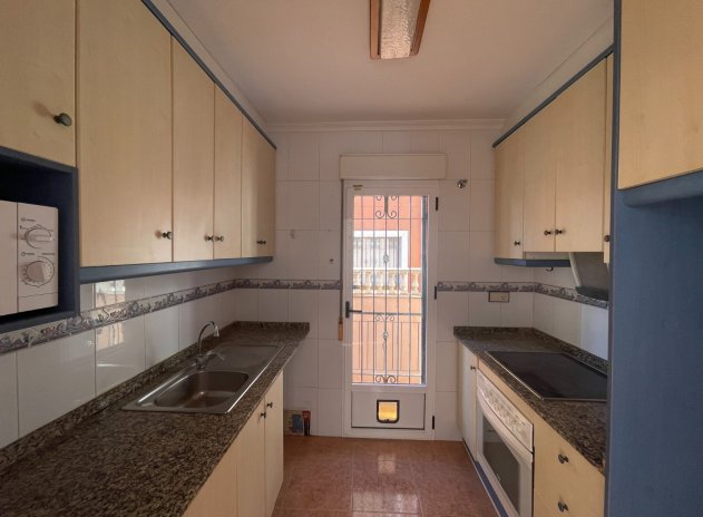 Herverkoop - Rijwoning - Los Montesinos - La Herrada