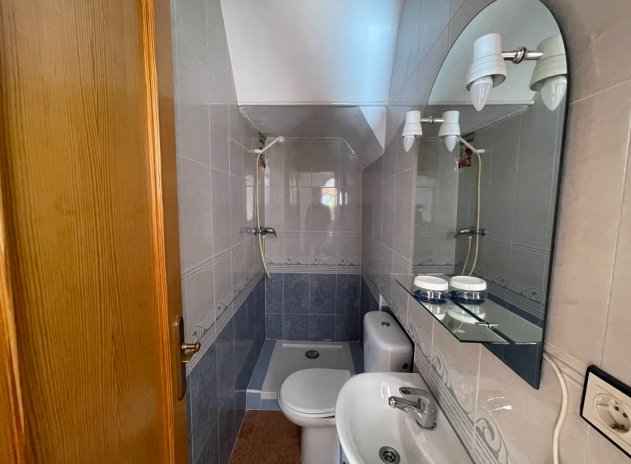 Herverkoop - Rijwoning - Los Montesinos - La Herrada