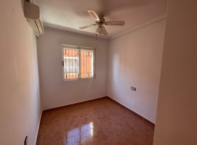 Herverkoop - Rijwoning - Los Montesinos - La Herrada