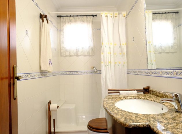 Herverkoop - Villa - Orihuela - Correntías Medias