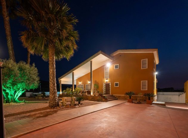 Herverkoop - Villa - Orihuela - Correntías Medias