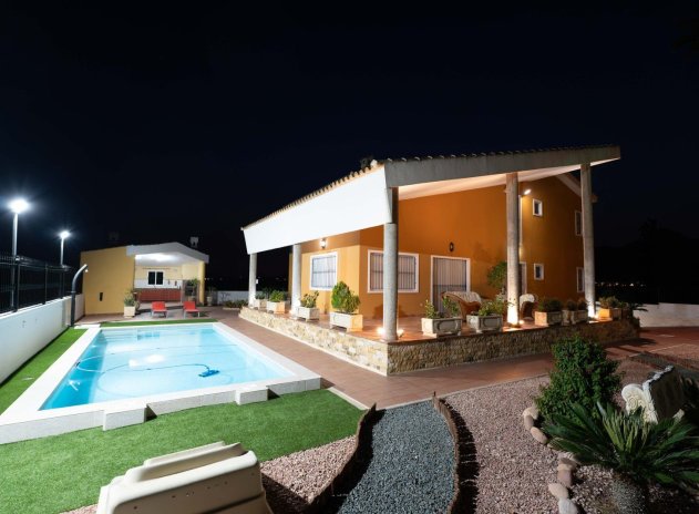 Herverkoop - Villa - Orihuela - Correntías Medias