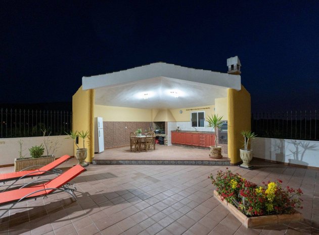 Herverkoop - Villa - Orihuela - Correntías Medias