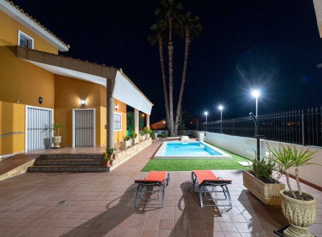 Herverkoop - Villa - Orihuela - Correntías Medias