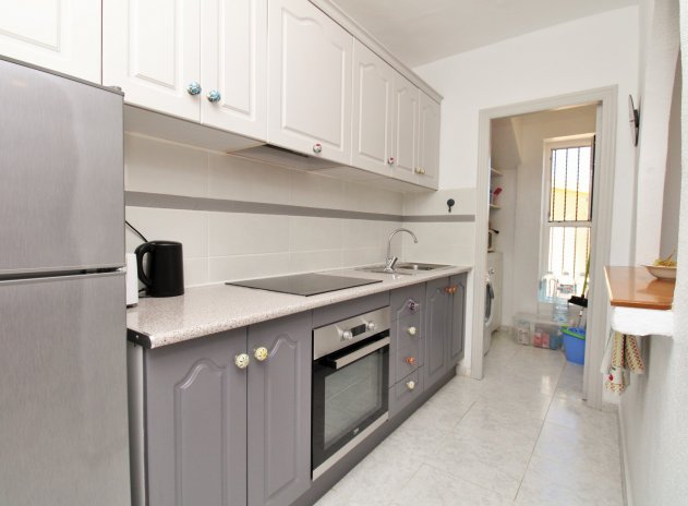 Wiederverkauf - Wohnung - Villamartin - Villamartín