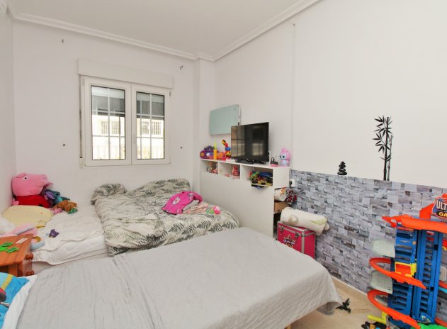 Herverkoop - Rijwoning - Villamartin - Los Dolses