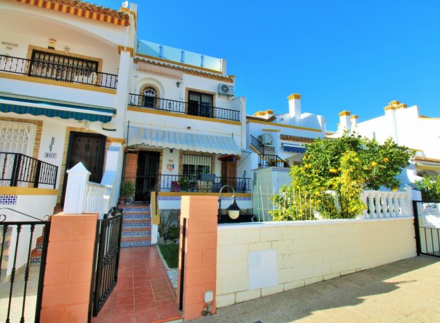 Herverkoop - Rijwoning - Villamartin - Los Dolses