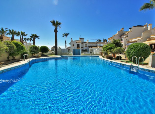 Herverkoop - Rijwoning - Villamartin - Los Dolses