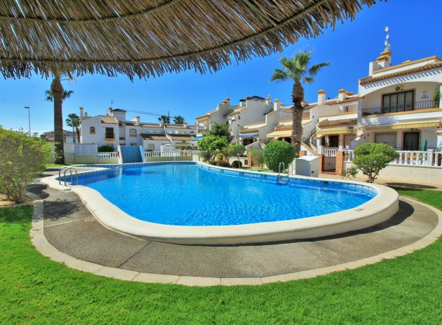 Herverkoop - Rijwoning - Villamartin - Los Dolses