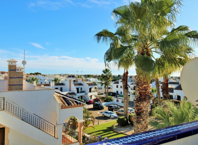 Herverkoop - Rijwoning - Villamartin - PAU 8