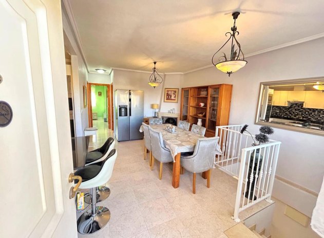 Herverkoop - Rijwoning - Villamartin - Villamartín