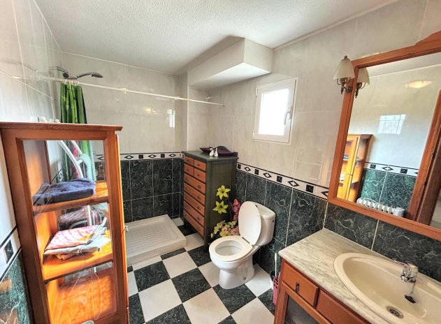 Herverkoop - Rijwoning - Villamartin - Villamartín