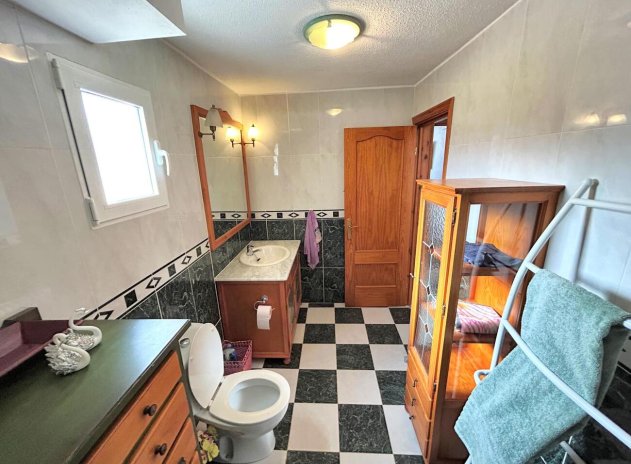 Herverkoop - Rijwoning - Villamartin - Villamartín