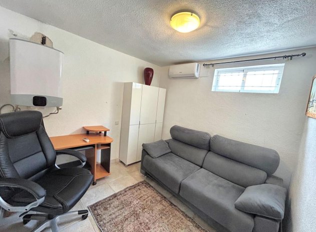 Herverkoop - Rijwoning - Villamartin - Villamartín