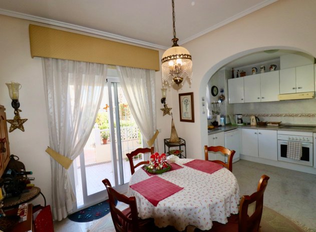 Reventa - Casa adosada - Ciudad Quesada - Doña Pepa