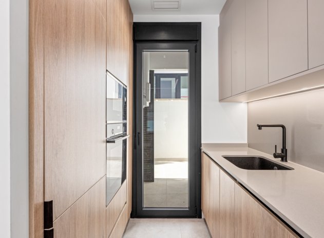 Resale - Villa * - Orihuela Costa * - Blue Lagoon*