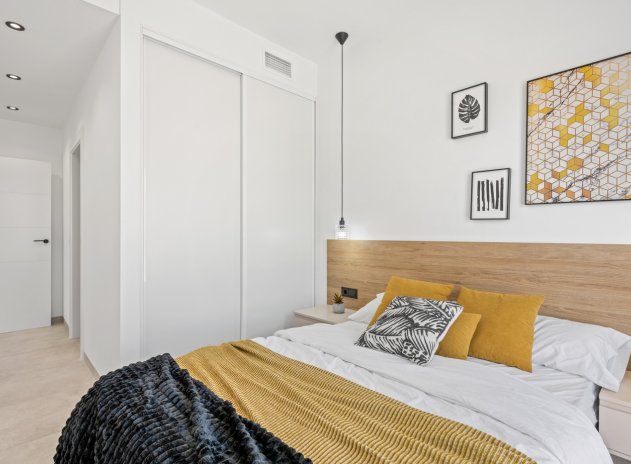 Resale - Villa * - Orihuela Costa * - Blue Lagoon*