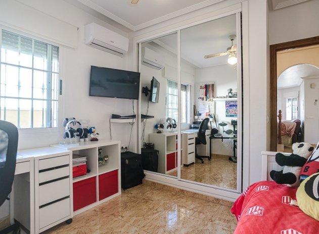 Reventa - Villa - Guardamar del Segura - El Raso