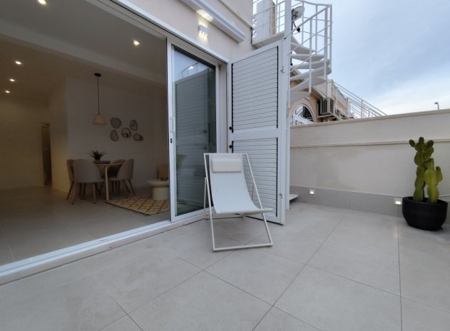 Revente - Appartement - Torrevieja - La Siesta