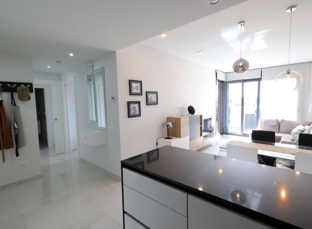 Resale - Apartment / Flat * - Orihuela Costa *