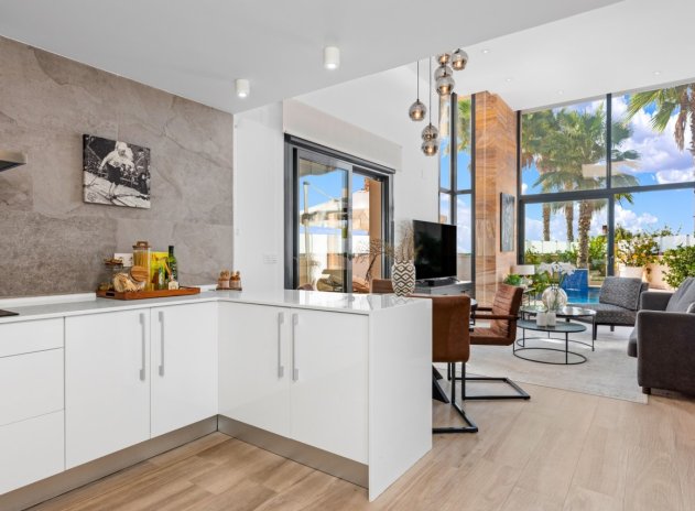 Herverkoop - Villa - Cabo Roig