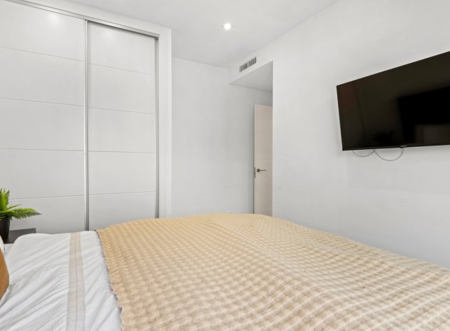 Herverkoop - Villa - Cabo Roig