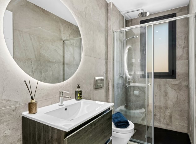 Herverkoop - Villa - Cabo Roig