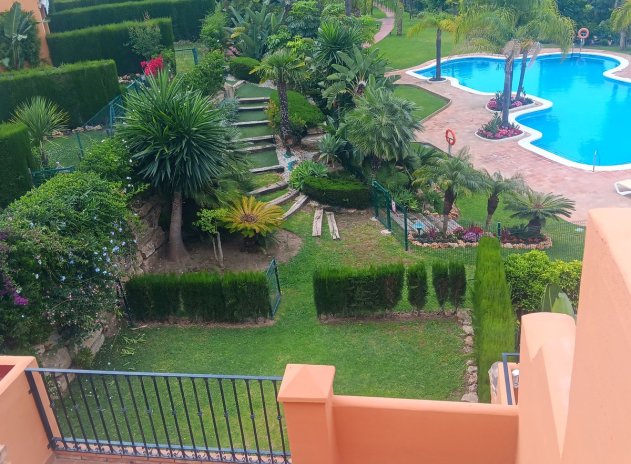 Herverkoop - Rijwoning - Benahavís